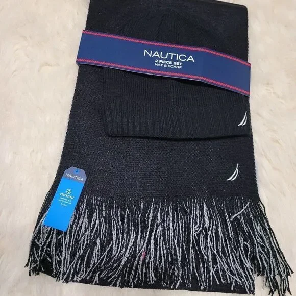 NAUTICA 2 piece Set HAT & SCARF REVERSIBLE Set - Picture 2 of 4